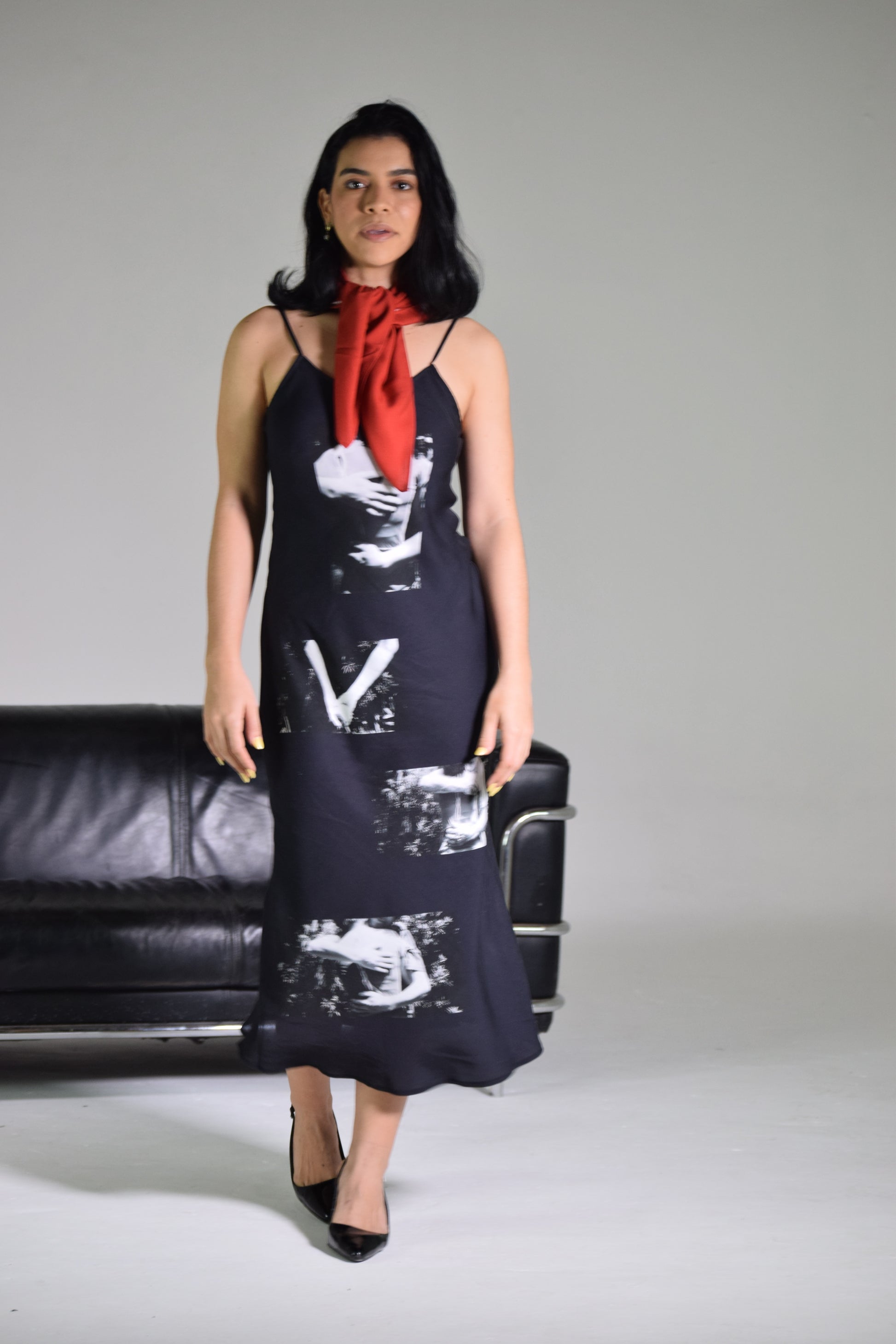 abrazos slip dress in black