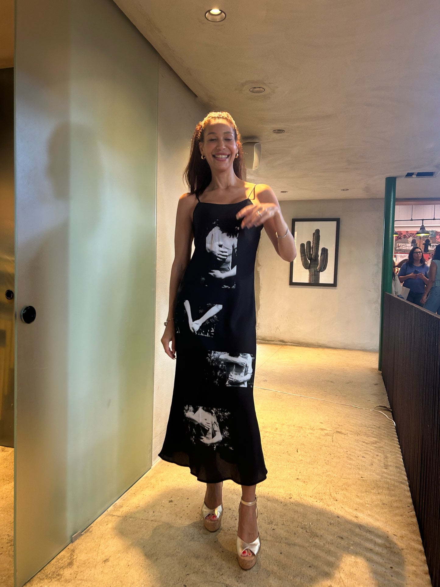 abrazos slip dress in black