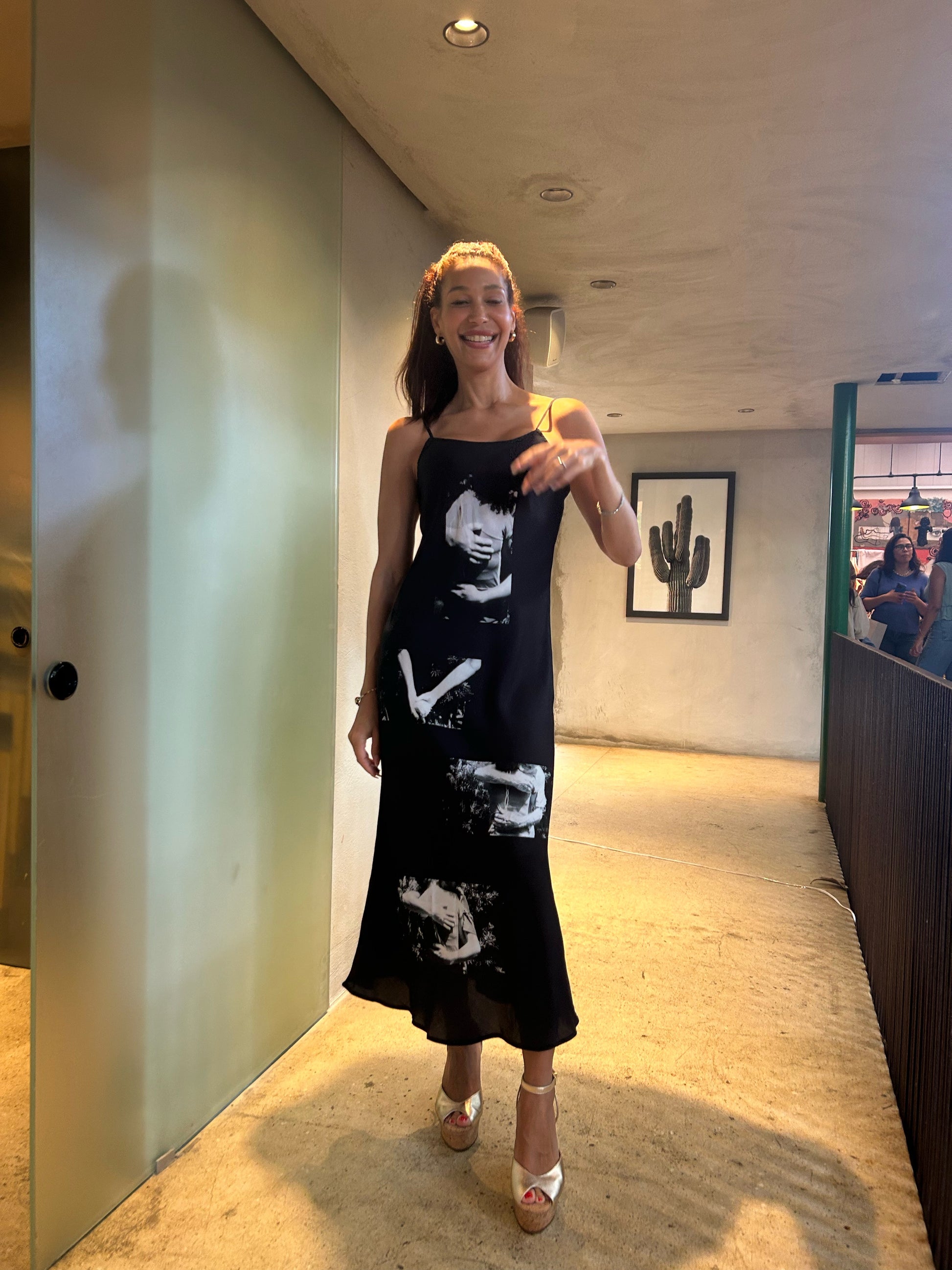 abrazos slip dress in black